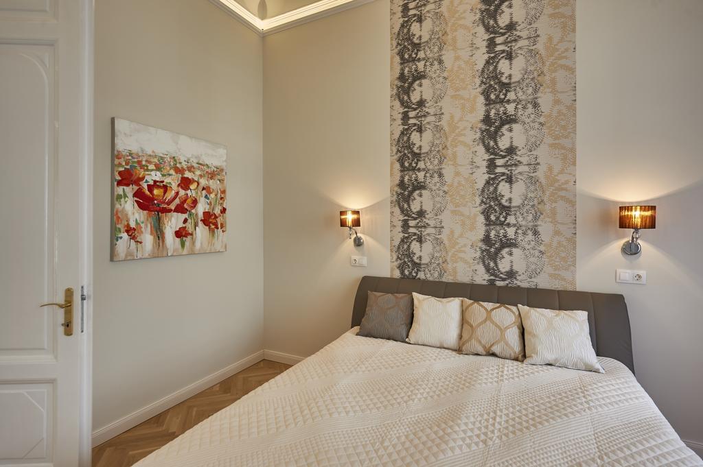 Falk Miksa Apartment บูดาเปสต์ ภายนอก รูปภาพ